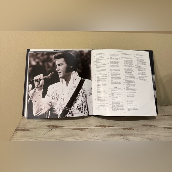 Images Of Elvis by Marie Clayton Hardcover - Picture 13 of 14